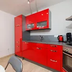 Ivka Apartamento *